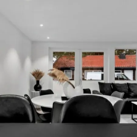 Med 4 Soverom Holiday home Kristiansand