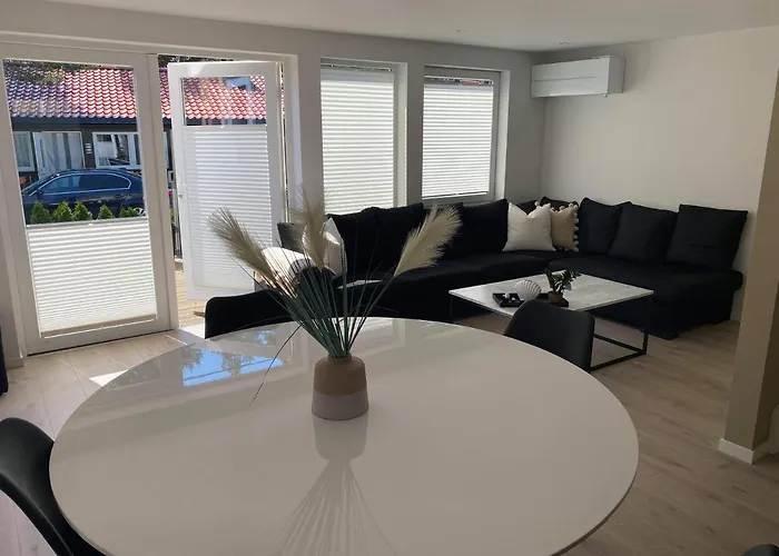 Feriehus Med 4 Soverom Kristiansand