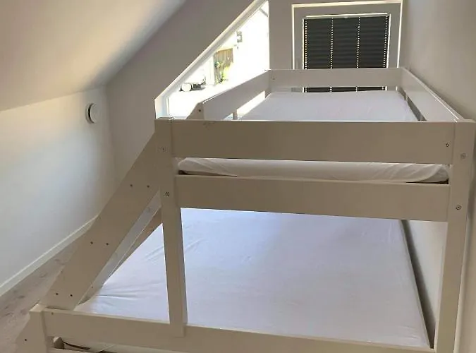 Feriehus Med 4 Soverom *