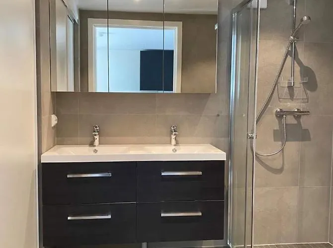 Med 4 Soverom Feriehus *