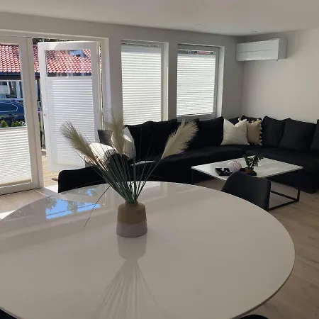 펜션 Med 4 Soverom 크리스티안산